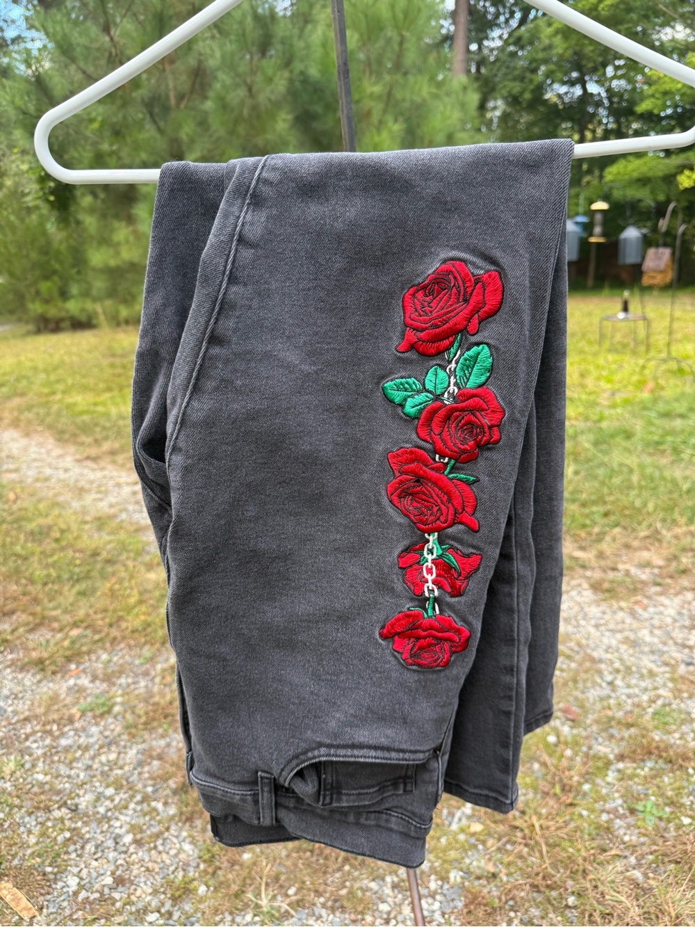 Forever 21 Rose & Chain Embroidered Charcoal Skinny Jeans Size 33